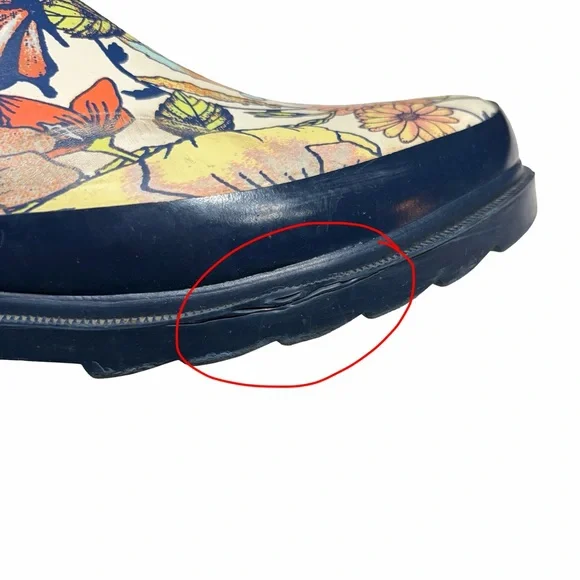 Sakroots Women’s Short Rainboots, Colorful Floral Pattern - Picture 13 of 15